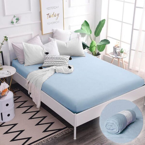 Простирадло на резинці – небесний