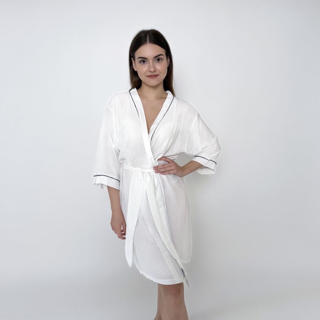 Жіночий софт-халат «люрекс» - білий Жіночий софт-халат «люрекс» - білий