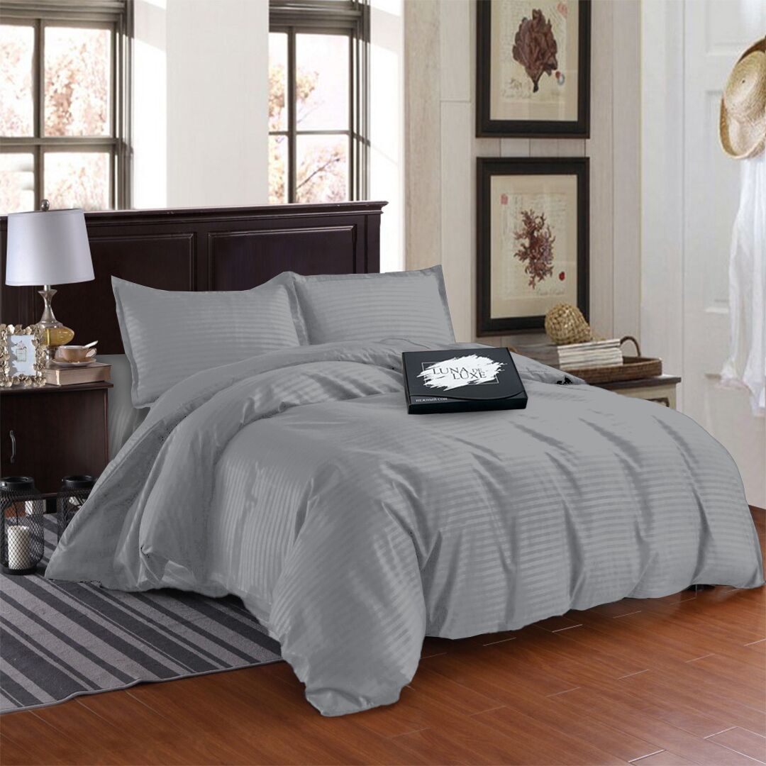 Комплект постільної білизни атласний сатин Срібна корфея Комплект постільної білизни атласний сатин Срібна корфея