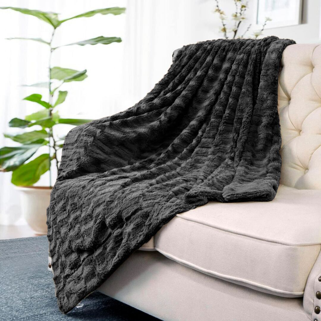 Хутряний плед-норка - чорний Хутряний плед-норка - чорний