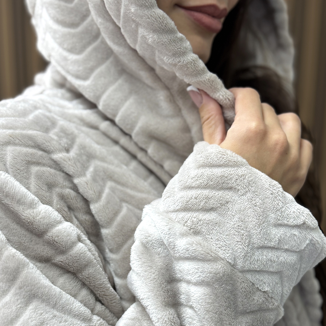 Жіночий плюш-халат - сріблястий рельєф - photo-2 Жіночий плюш-халат - сріблястий рельєф - photo-2